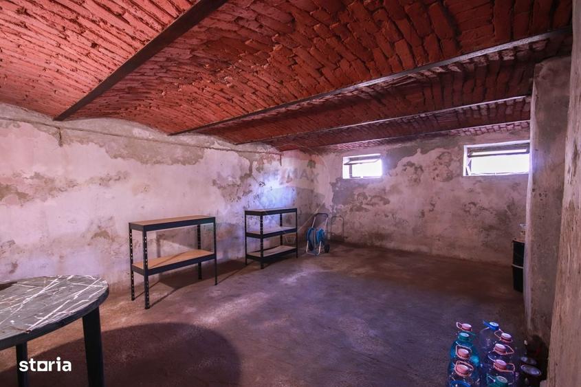 Casă cu 3 camere în Central