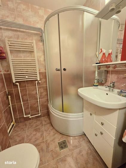 Apartament cu 2 camere semidecomandat în Micro 40