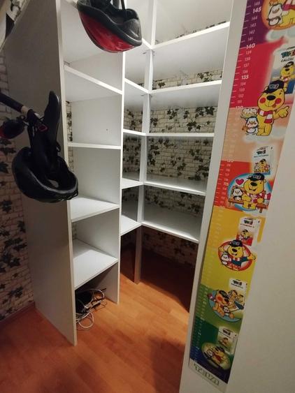 Apartament cu 3 camere semidecomandat în Titan