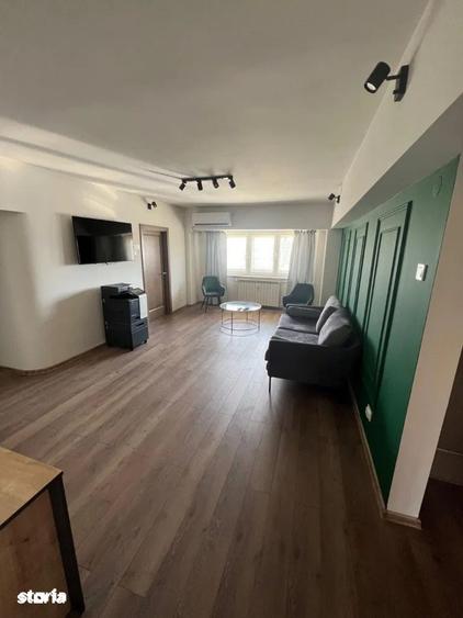 Apartament cu 4 camere în Centrul Civic