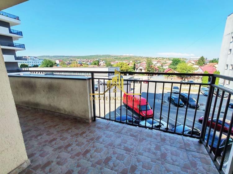 Apartament cu 3 camere semidecomandat, mobilat în Iris