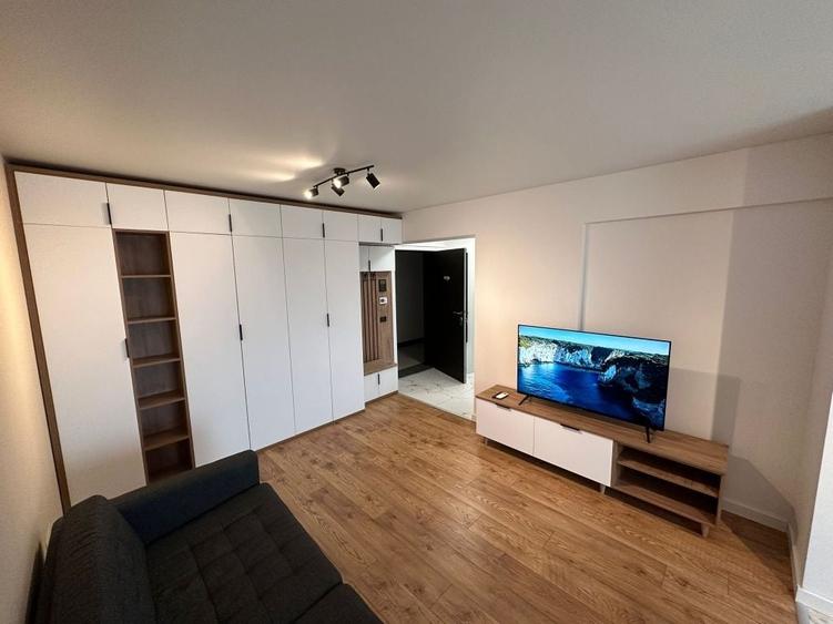 Apartament cu 2 camere decomandat în Berceni