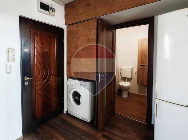De închiriat apartament 2 camere și loc de parcare - Splaiul Crișanei - 11