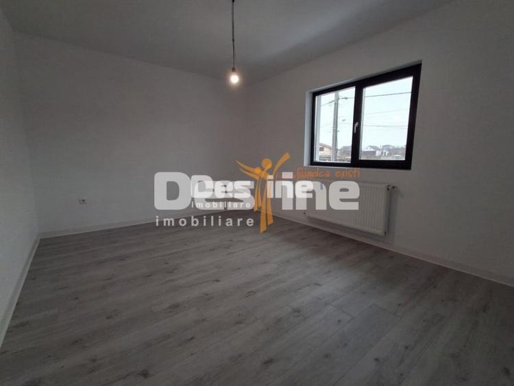 CASA tip duplex, situata in Valea Adanca - 18