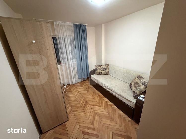 Apartament cu 4 camere în Cetate