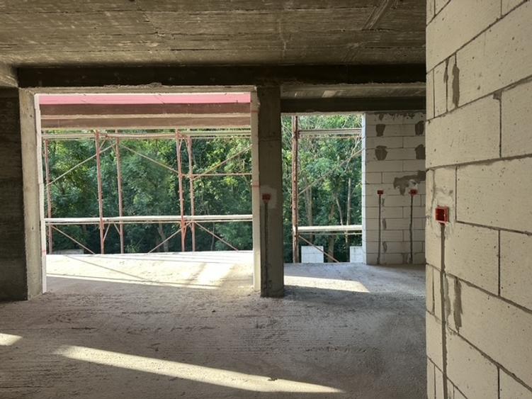 Apartament cu 3 camere în Nord-Est