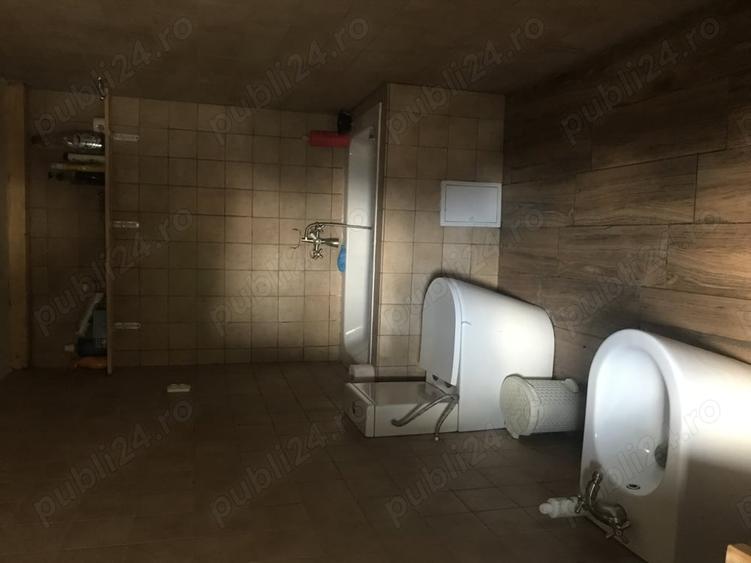 Casă cu 5 camere cu Teren 548 Mp în Eforie