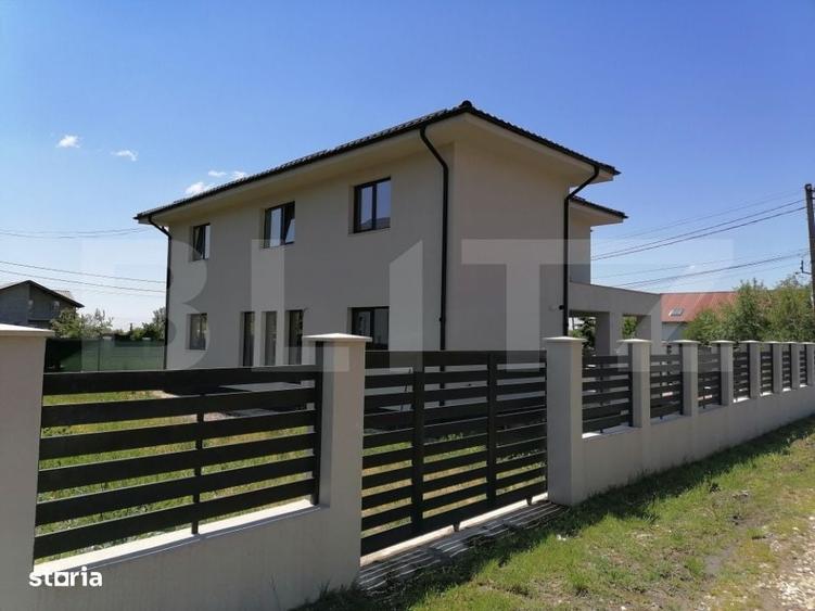 Casă cu 4 camere cu Teren 488 Mp în Valea