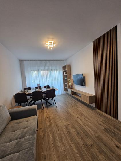Apartament cu 2 camere decomandat în Florești