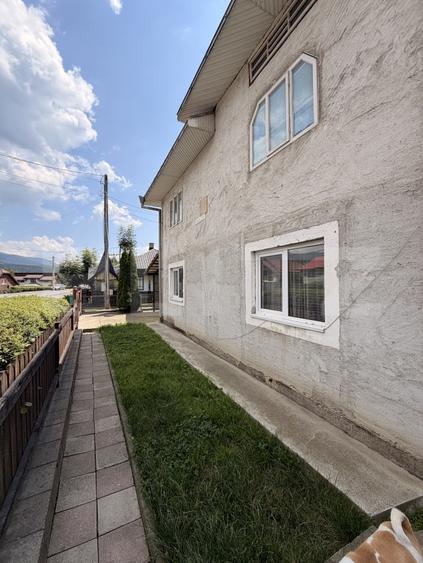 Casă individuală cu 4 camere cu Canalizare în Exterior Vest