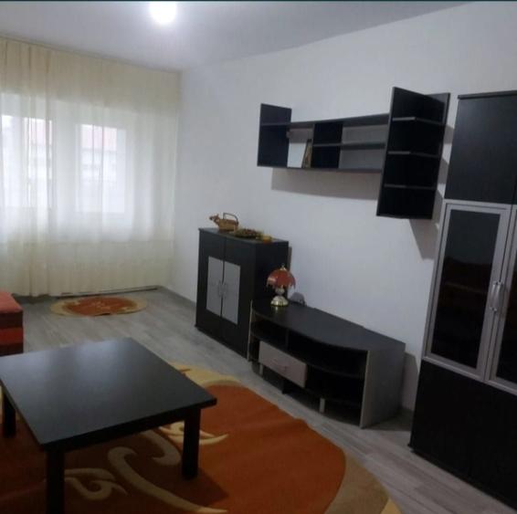 Apartament cu 2 camere decomandat în Cug