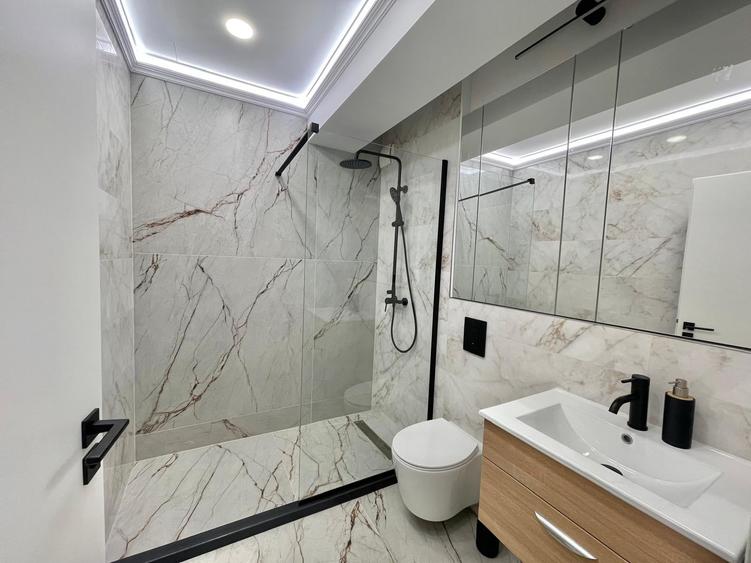 Apartament cu 3 camere decomandat în Băneasa