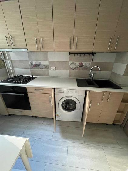 Apartament cu 2 camere semidecomandat în Obor