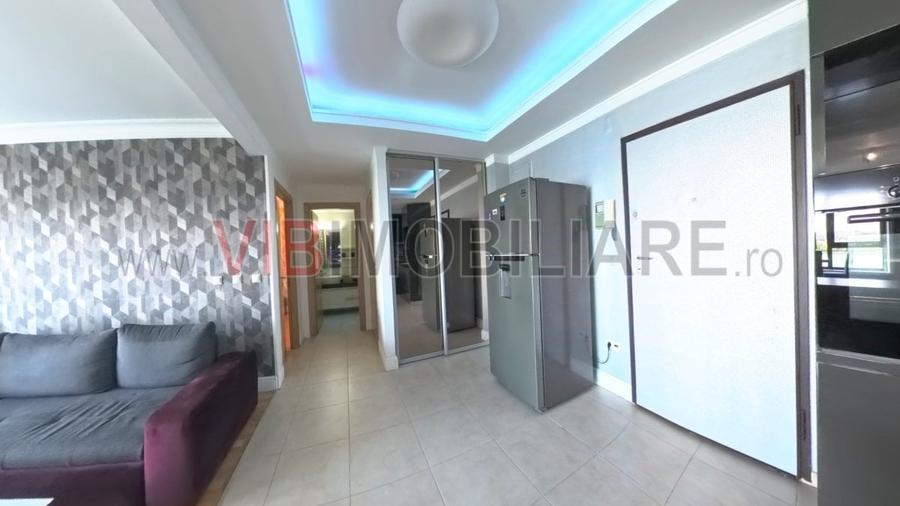 Apartament cu 2 camere semidecomandat, mobilat în Tei