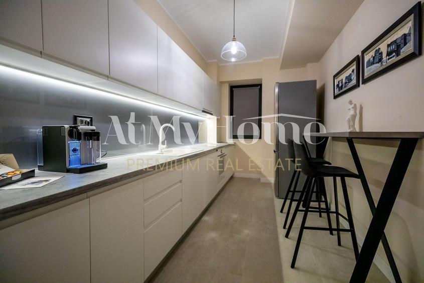 Apartament cu 4 camere decomandat, mobilat în Herăstrău