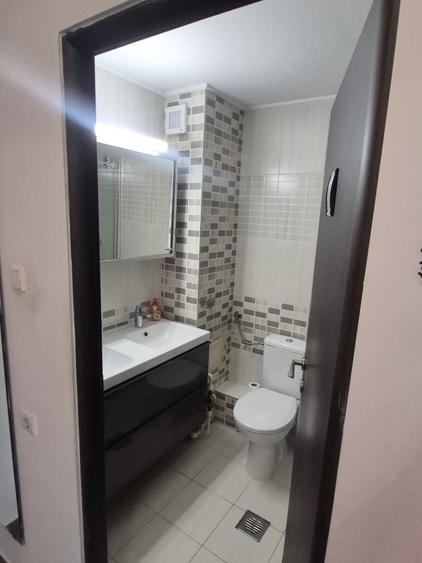 Apartament cu 2 camere semidecomandat în Barbu Văcărescu