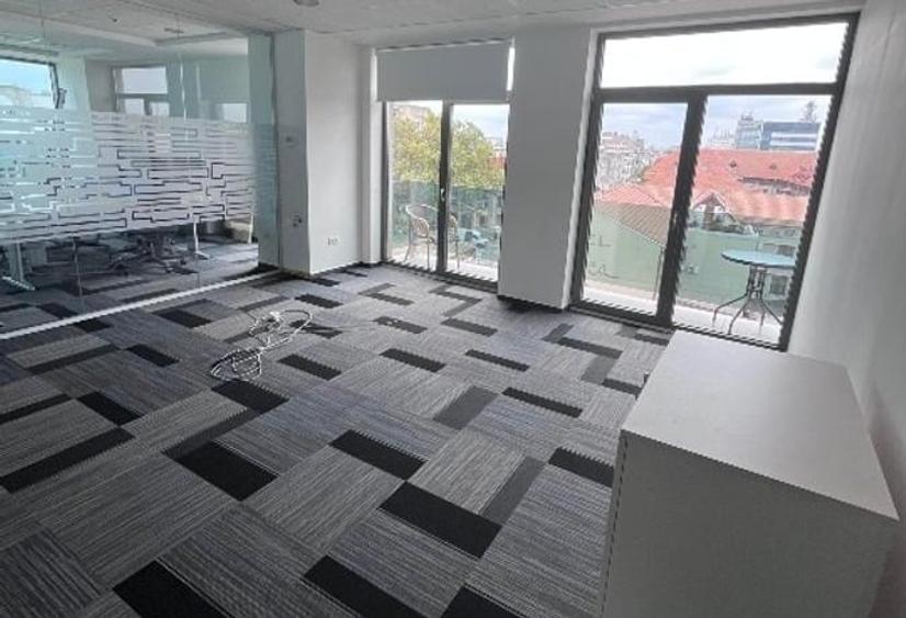 Birou, de 47 mp, în Ultracentral
