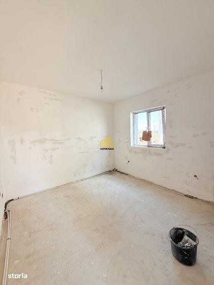 Casă cu 4 camere cu Teren 250 Mp în Clinceni