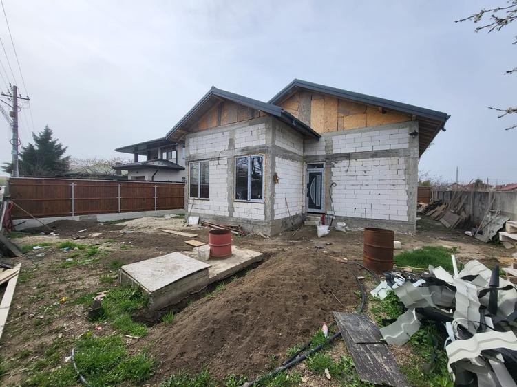 Casă individuală cu 3 camere cu Teren 355 Mp în Tunari