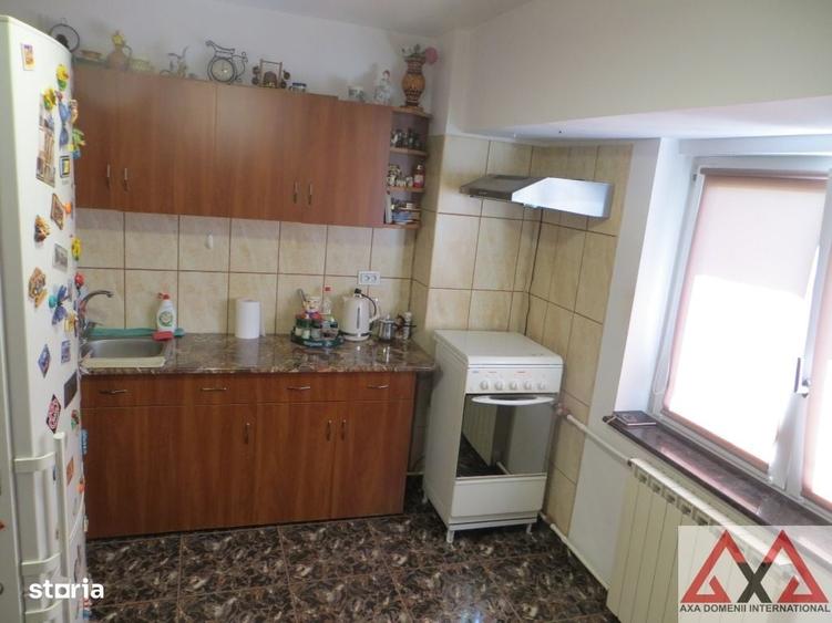 Apartament cu 2 camere decomandat în P-ța Alba Iulia