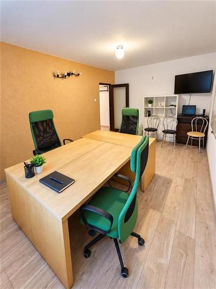 Apartament cu 2 camere decomandat în Tractorul