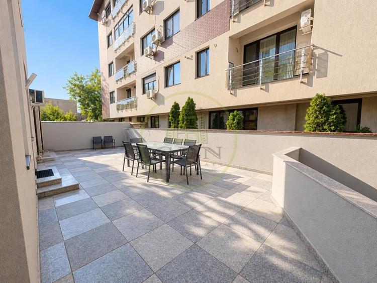 Apartament cu 3 camere semidecomandat, mobilat în Dămăroaia