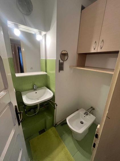 Apartament cu 4 camere decomandat în Bălcescu