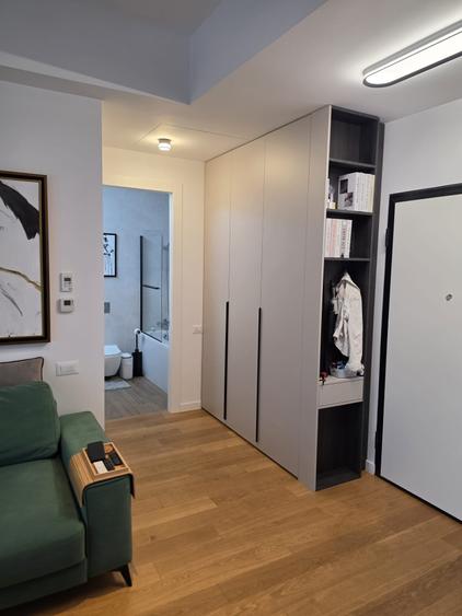 Apartament cu 2 camere semidecomandat în Barbu Văcărescu
