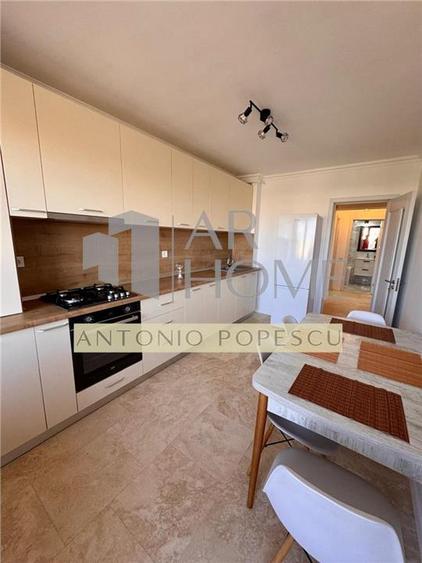 Apartament cu 2 camere decomandat în Mihai Bravu