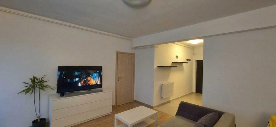 Apartament cu 2 camere semidecomandat în Dămăroaia