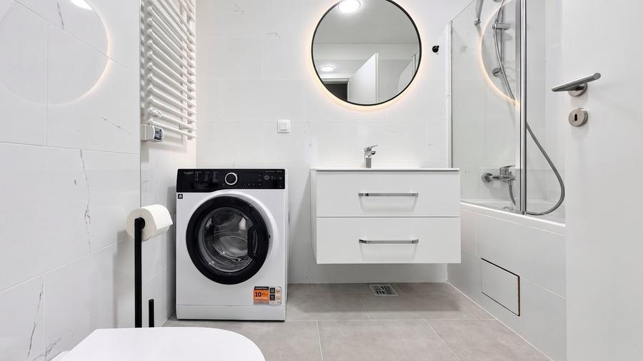 Apartament cu 2 camere decomandat, mobilat în Băneasa