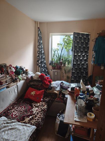 Apartament cu 3 camere decomandat în Drumul Taberei