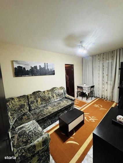 Apartament cu 2 camere în P-ța Doina