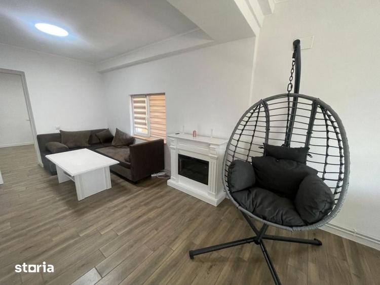 Casă cu 5 camere cu Teren 562 Mp în Răucești