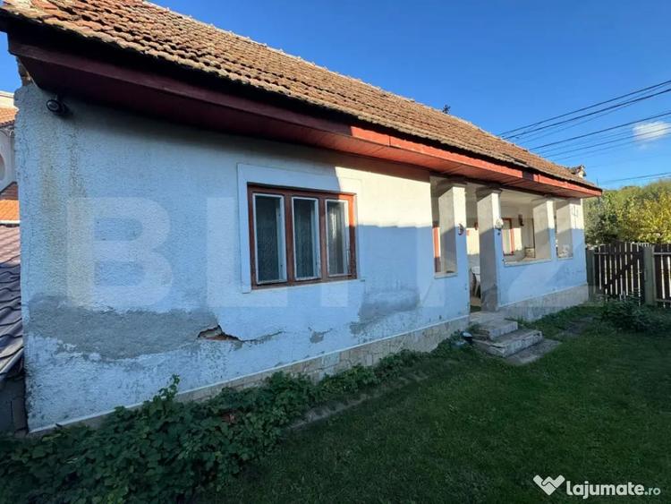 Casă cu 3 camere cu Teren 1081 Mp în Ciugud