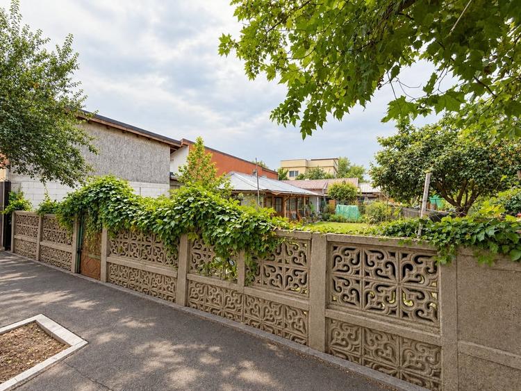 Teren Construcții intravilan de 230 mp, în Andronache