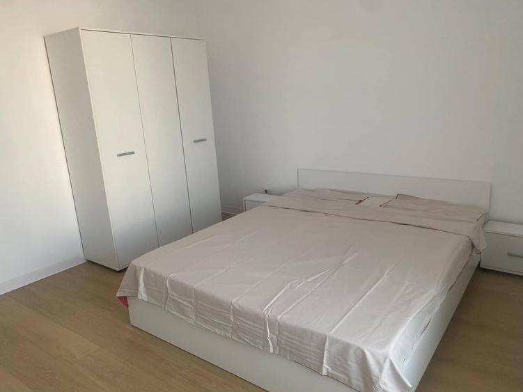 Apartament cu 2 camere semidecomandat în Chitila