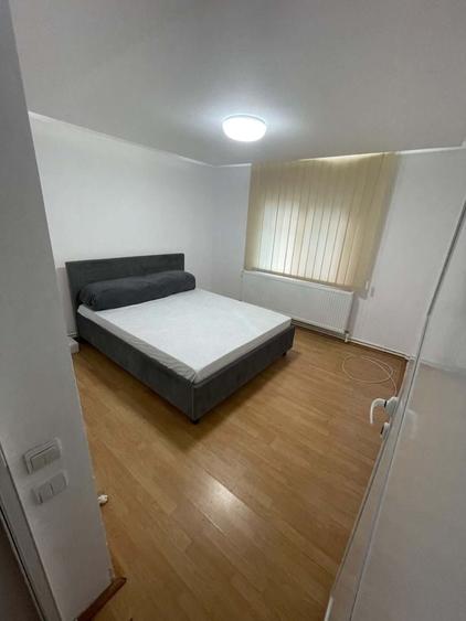 Aparatment 3 camere bloc F3 sc B ap 1 - 2