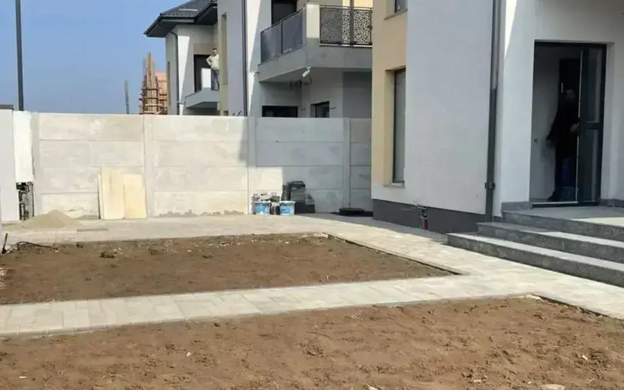 Casă cu 5 camere cu Teren 400 Mp în Tunari