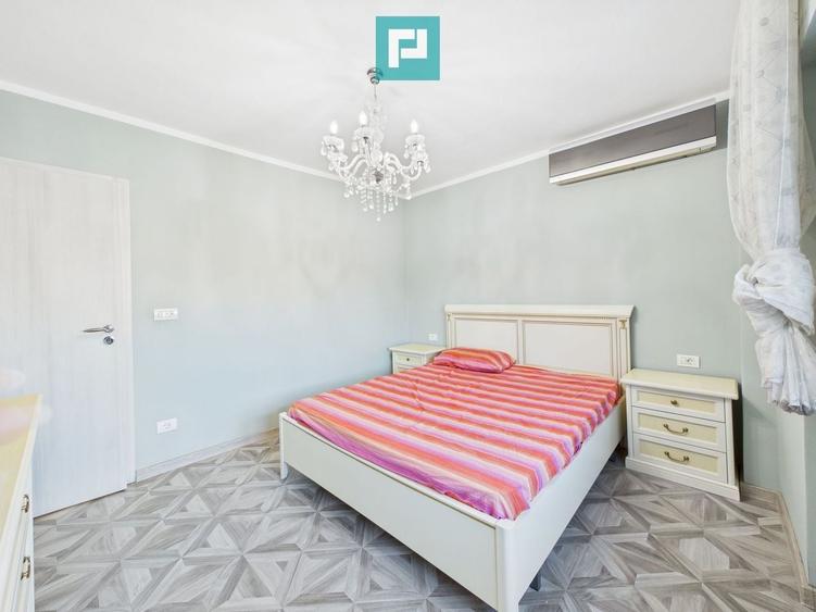 Apartament cu 3 camere semidecomandat în Intim