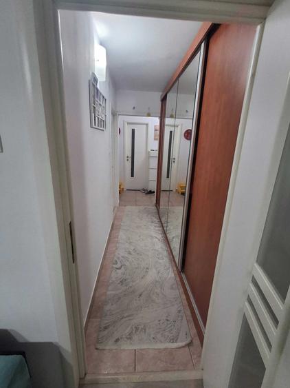 Apartament cu 2 camere decomandat în 1 Decembrie 1918