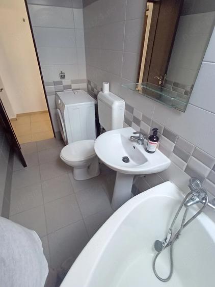 Garsonieră decomandată în Soarelui