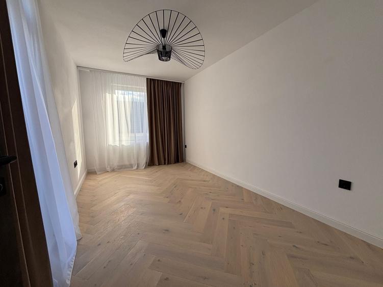 Penthouse cu 3 camere decomandat în Șelimbăr