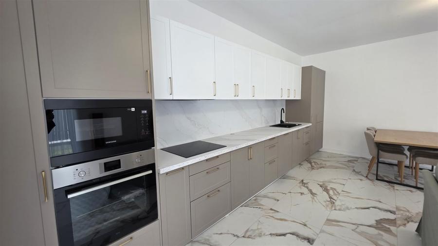 Duplex cu 5 camere cu Teren 200 Mp în Iris