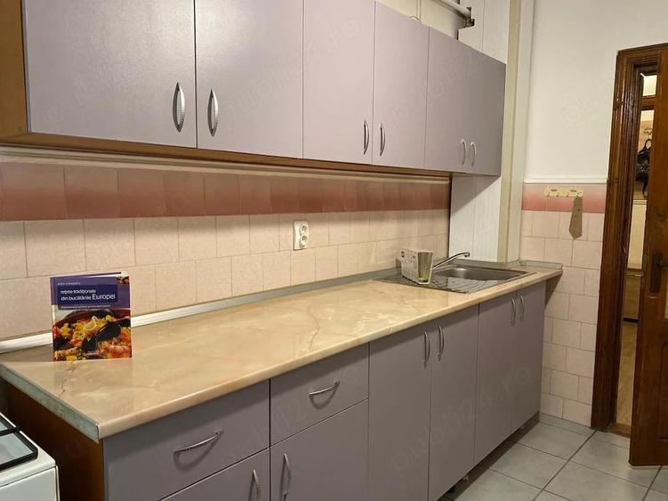 Garsonieră decomandată în Central