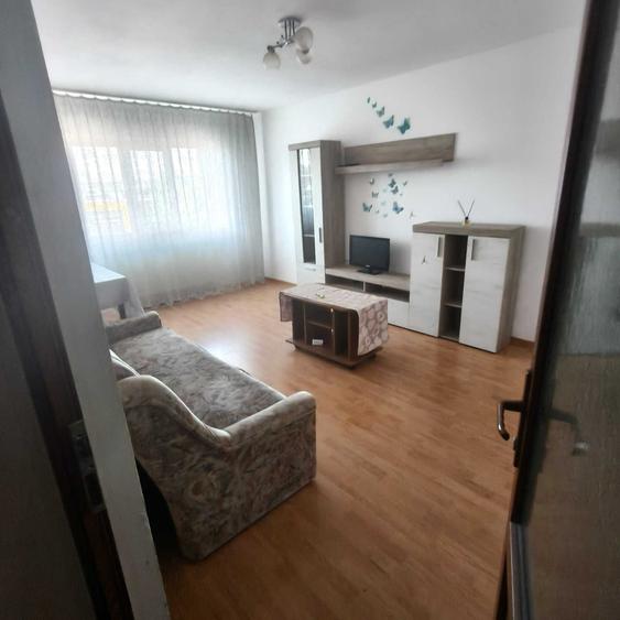 Apartament decomandat 2 Camere, 5 minute Mall si 2 minute Liceul Ecaterina, bloc cu acoperis - 4