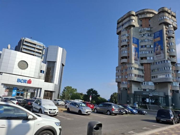 Apartament cu 3 camere decomandat în Gara