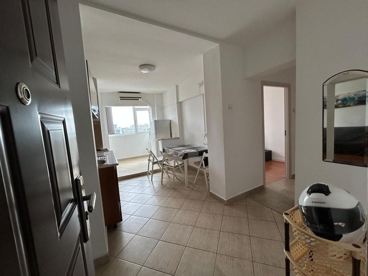 Apartament cu 3 camere decomandat, mobilat în Titulescu