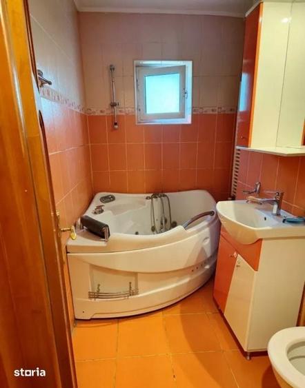Apartament cu 3 camere decomandat în Calea București — fotografia 2