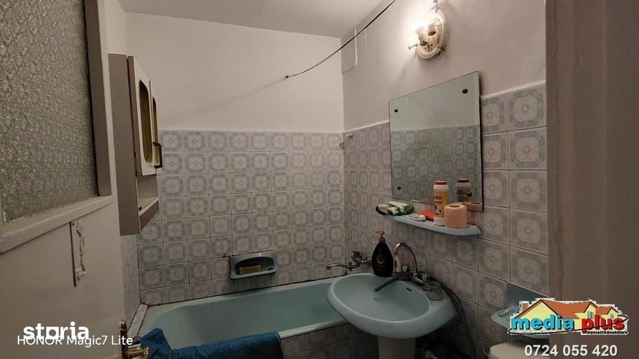 Apartament cu 3 camere decomandat în Țiglina 2